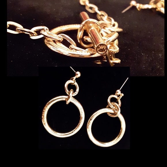 New Michael Kors Toggle Necklace & Earring Set! - Picture 2 of 3